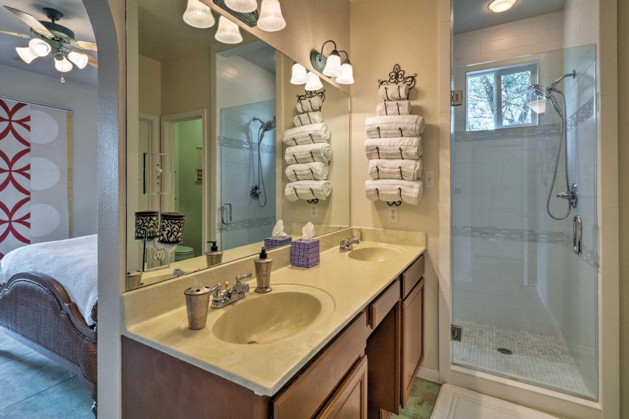 Austin Home With 2 Furnished Decks And Lake Views מראה חיצוני תמונה